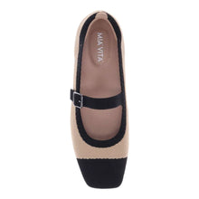 Load image into Gallery viewer, Mia Vita Violet Natural Black Flats