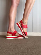 Load image into Gallery viewer, Ziera Garlin W Red/White Sandal