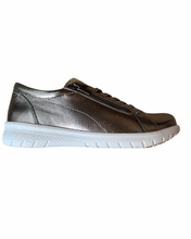 Load image into Gallery viewer, Ziera Solar Xf Pewter Tumble Leather