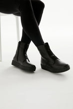 Load image into Gallery viewer, Alfie & Evie Date Black Leather Boot