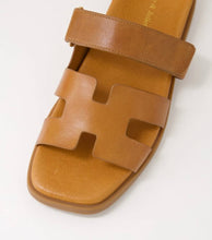 Load image into Gallery viewer, Django & Juliette NODETTE Tan