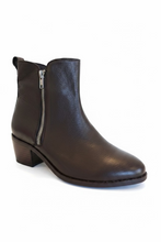 Load image into Gallery viewer, Ziera Rondon xw Chocolate Leather Boots
