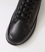 Load image into Gallery viewer, Rockport Pro Walker Black Leather Sneaker