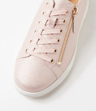 Load image into Gallery viewer, Ziera Aito XF Pink and Gold Print