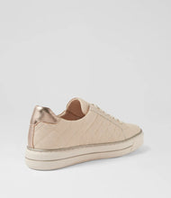 Load image into Gallery viewer, Ziera Kozie Nougat Champagne Tumble Leather Sneakers