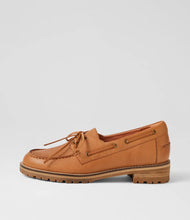 Load image into Gallery viewer, Ziera Moddie W Tan Flat Shoe