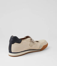 Load image into Gallery viewer, Ziera Friesh XW Vanilla-Navy Leather Mary Janes