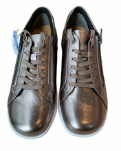 Load image into Gallery viewer, Ziera Solar Xf  Pewter Tumble Leather
