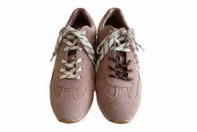 Load image into Gallery viewer, Goodsole 3001 Balance Hazy Pink Suede
