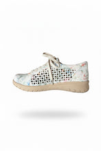 Load image into Gallery viewer, Ziera Shovo Nude Flora Leather Sneaker
