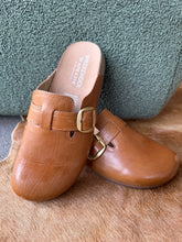 Load image into Gallery viewer, Alfie &amp; Evie Totty Tan Burnished Slide
