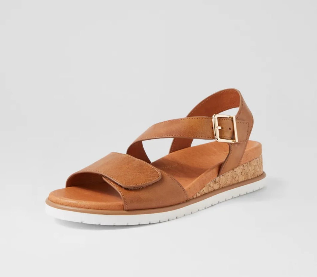 Ziera Vamsy W Tan White Leather Sandal