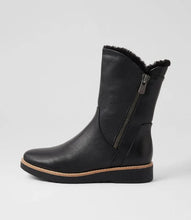 Load image into Gallery viewer, Django and Juliette Rhemy Black Fur Lined Boot
