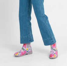 Load image into Gallery viewer, Splashy Floral Gumboot Ankle Boots
