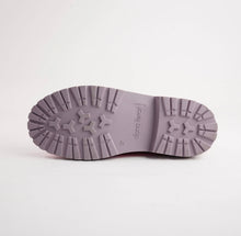 Load image into Gallery viewer, Splashy Floral Gumboot Ankle Boots
