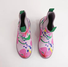 Load image into Gallery viewer, Splashy Floral Gumboot Ankle Boots
