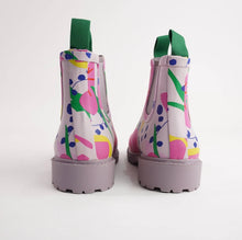 Load image into Gallery viewer, Splashy Floral Gumboot Ankle Boots
