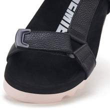 Load image into Gallery viewer, Rollie Sandal Tooth Wedge Black/Pink
