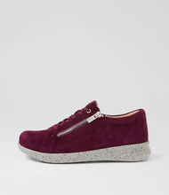 Load image into Gallery viewer, Ziera Solar Xf Burgundy Suede Sneaker
