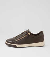 Load image into Gallery viewer, Ziera Aito XF Choc Leather Sneaker
