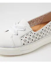 Load image into Gallery viewer, Ziera Kenji W White Tumble Leather
