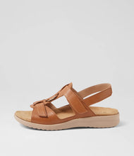 Load image into Gallery viewer, Ziera Brisa XW Dark Tan/Almond Sole Sandal
