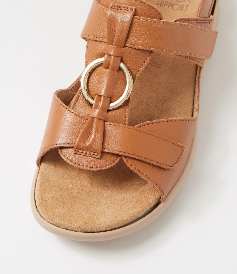 Ziera Brisa XW Dark Tan/Almond Sole Sandal
