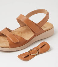 Load image into Gallery viewer, Ziera Brisa XW Dark Tan/Almond Sole Sandal
