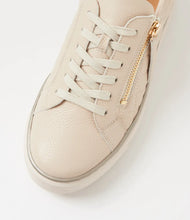 Load image into Gallery viewer, Ziera Kozie Nougat Champagne Tumble Leather Sneakers
