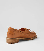 Load image into Gallery viewer, Ziera Moddie W Tan Flat Shoe
