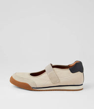 Load image into Gallery viewer, Ziera Friesh XW Vanilla-Navy Leather Mary Janes
