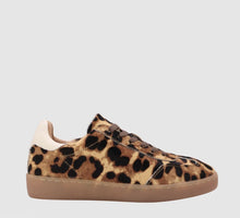 Load image into Gallery viewer, Alfie &amp; Evie Abbie Leopard/Cream Sneaker
